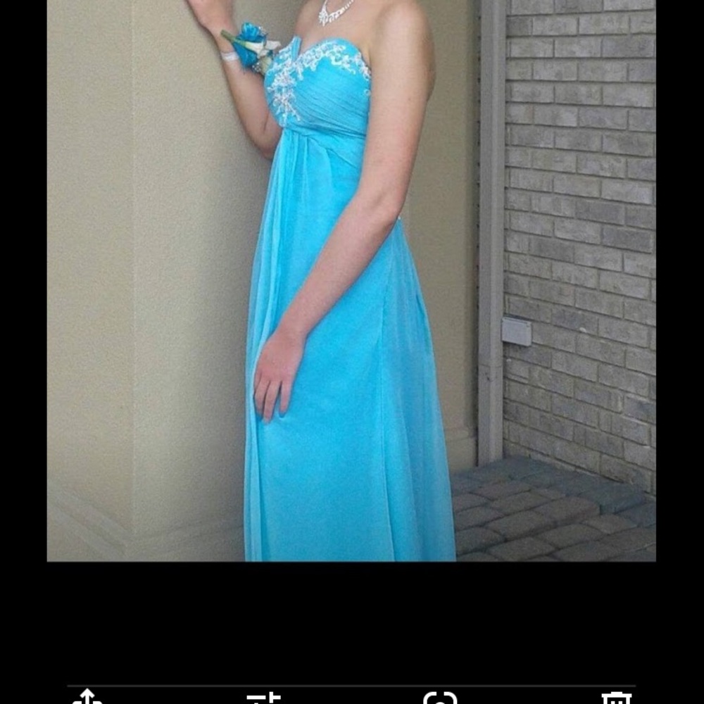 Baby blue prom/formal dress